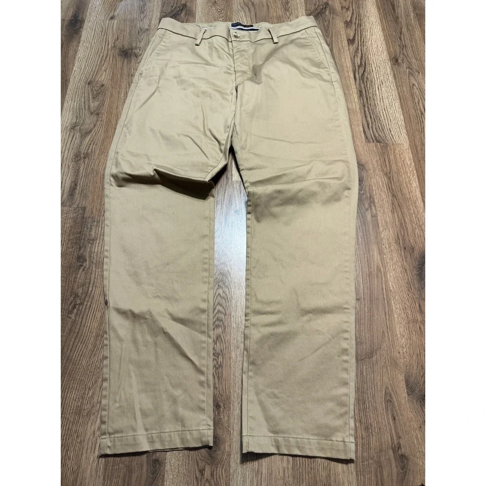 Dockers Pants Men Size 34x30 Tan Chino Pants Athletic Flex Comfort